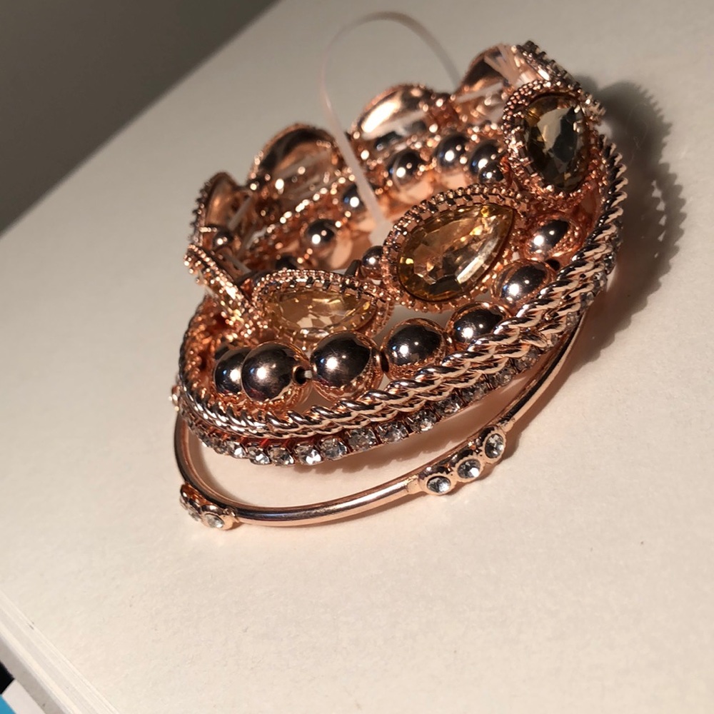 Beautiful gold bracelet set